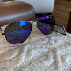 Foster Grant POLARIZED Black Aviator Sunglasses -Unisex